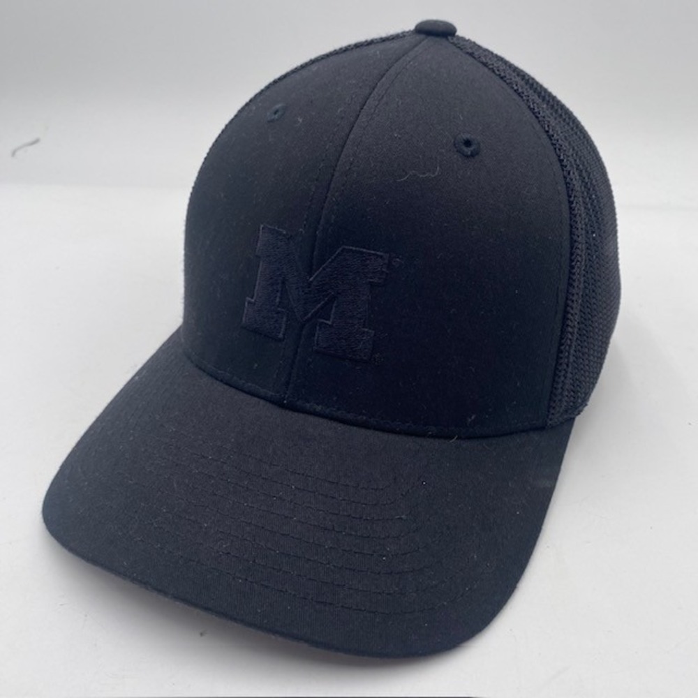 MICHIGAN Port Authority Flexfit Mesh Back Hat L/XL Black Tonal Logo NCAA SEO
